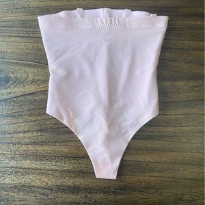 Honeylove SuperPower Thong Rose Tan Size M NWOT Shapewear